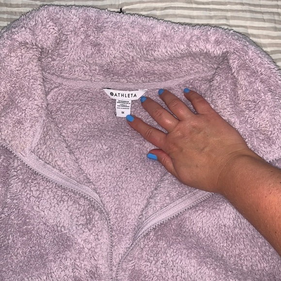 Like new Athleta cropped fuzzy jacket - Picture 3 of 5